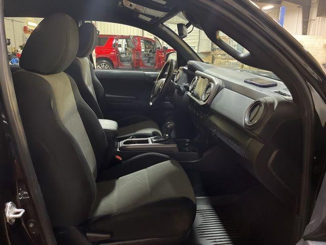 2023 Toyota Tacoma 4WD 4WD TRD Sport Double Cab 5' Bed V6 MT (Natl)