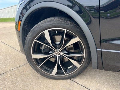 2024 Volkswagen Tiguan 2.0T SEL R-Line 4MOTION