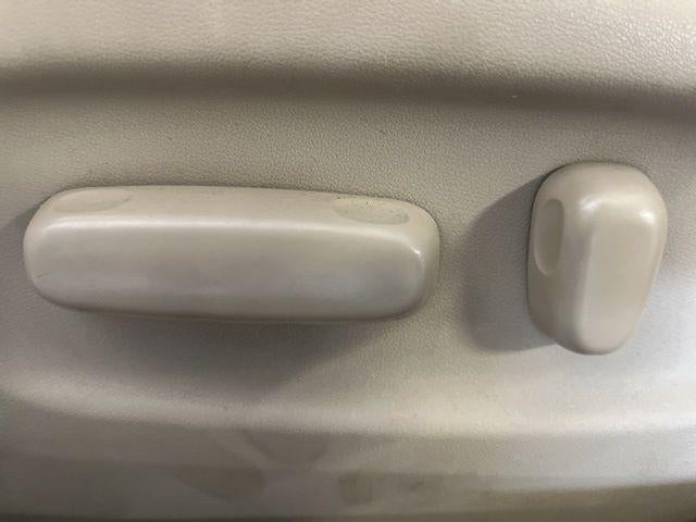 2012 Toyota Avalon 4dr Sdn Limited (Natl)