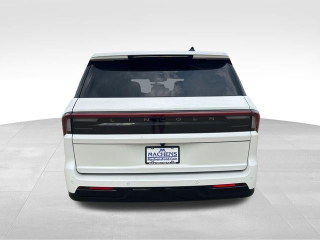 2027 Lincoln Navigator Reserve 4x4
