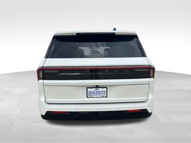 2027 Lincoln Navigator Reserve 4x4