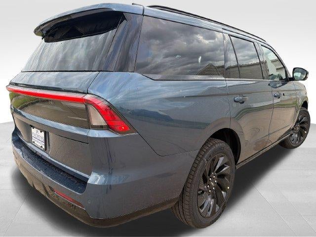 2027 Lincoln Navigator Reserve 4x4