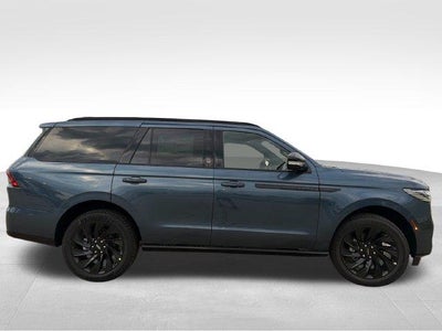 2027 Lincoln Navigator Reserve 4x4