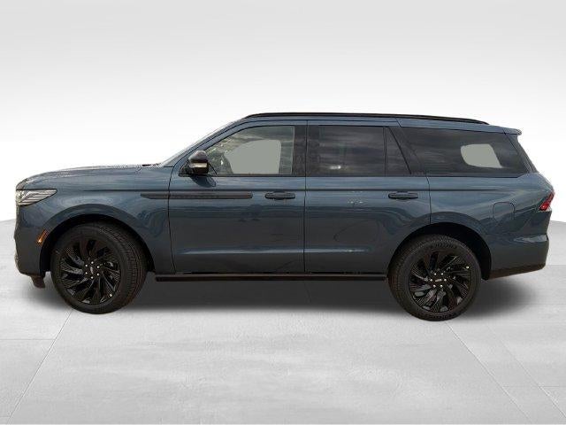 2027 Lincoln Navigator Reserve 4x4