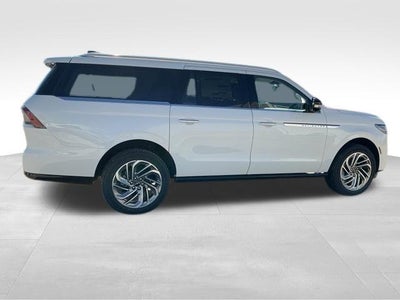 2026 Lincoln Navigator L Reserve 4x4