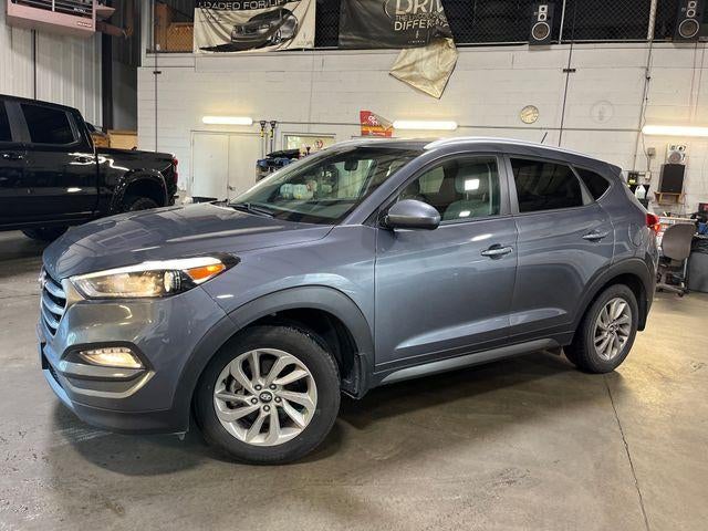 2016 Hyundai TUCSON AWD 4dr SE