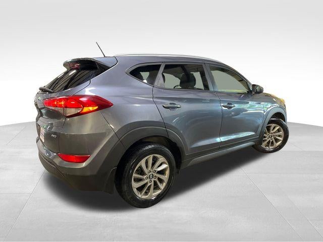 2016 Hyundai TUCSON AWD 4dr SE