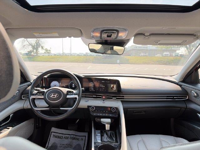 2025 Hyundai ELANTRA Limited IVT