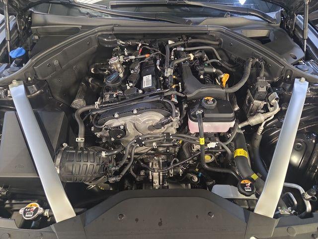 2025 Genesis G70 2.5T RWD