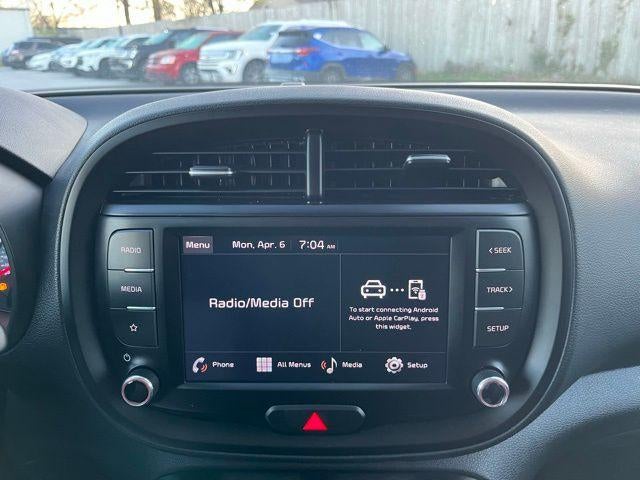 2022 Kia Soul LX IVT