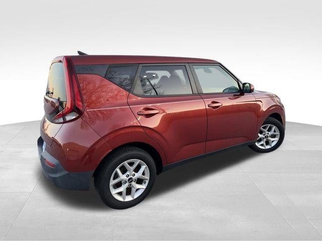 2022 Kia Soul LX IVT