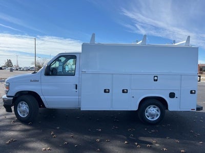 2026 Ford SuperDuty Base Cutaway