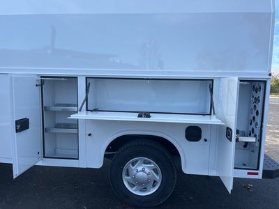 2026 Ford SuperDuty Base Cutaway