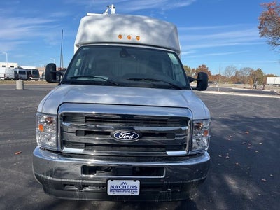 2026 Ford SuperDuty Base Cutaway