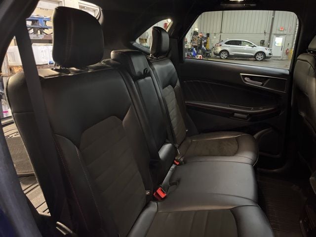 2022 Ford Edge ST Line