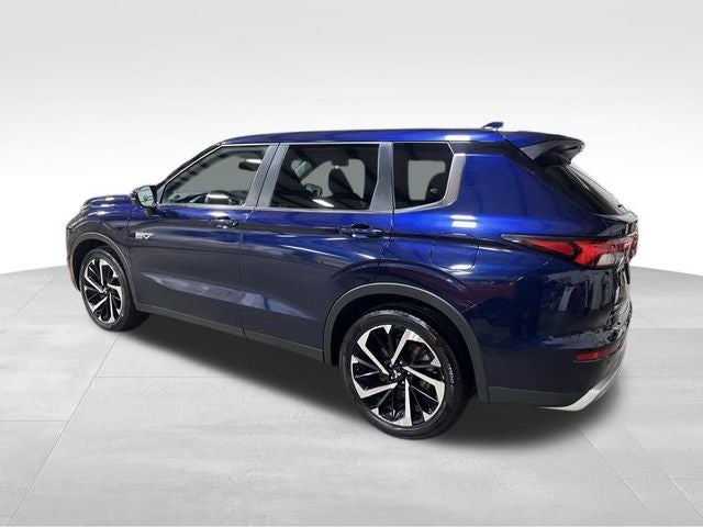 2023 Mitsubishi Outlander PHEV SE