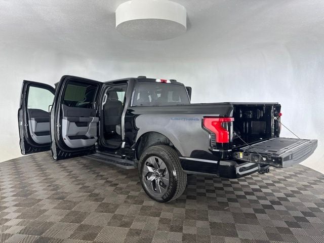 2024 Ford F-150 Lightning Flash