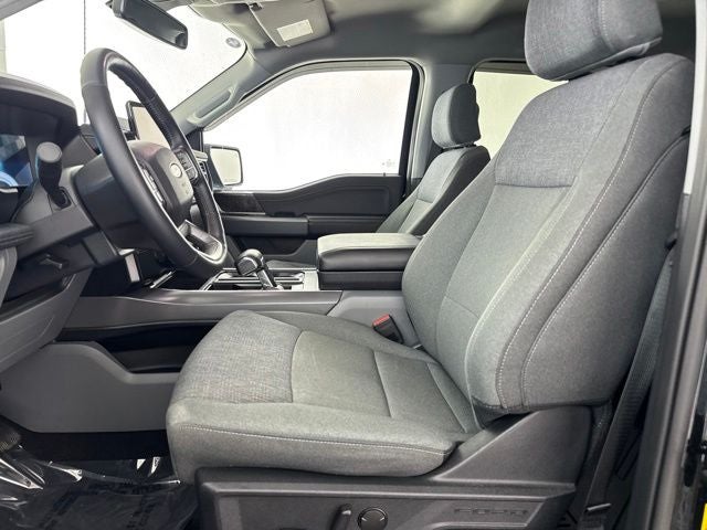 2024 Ford F-150 Lightning Flash