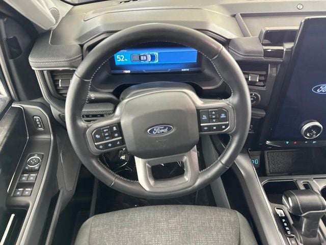 2024 Ford F-150 Lightning Flash