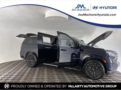 2023 Chevrolet Suburban LT w/ LT Signature Plus Pkg