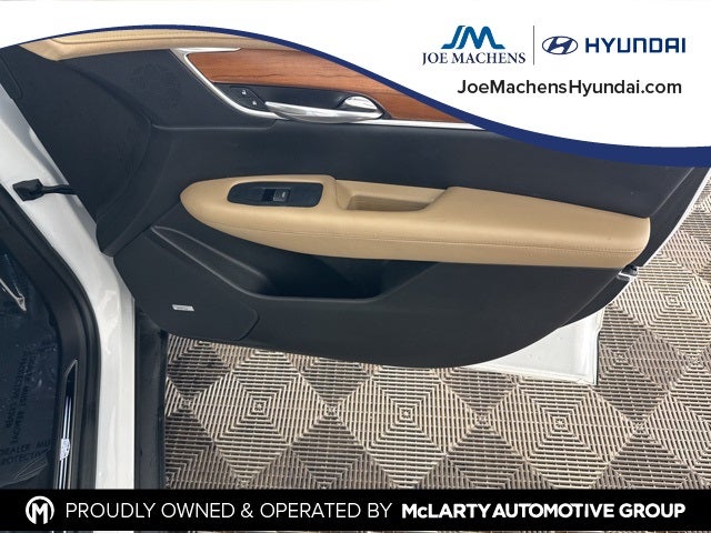 2017 Cadillac XT5 Platinum AWD