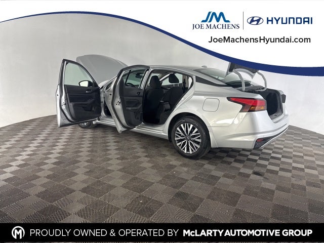 2024 Nissan Altima 2.5 SV AWD