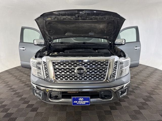 2017 Nissan Titan SL