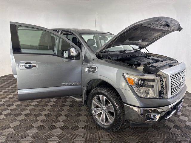 2017 Nissan Titan SL