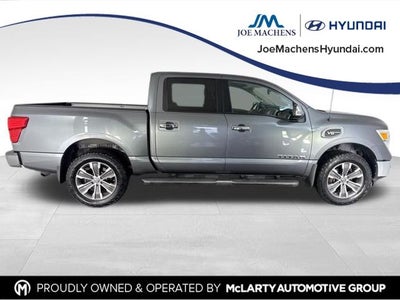 2017 Nissan Titan SL
