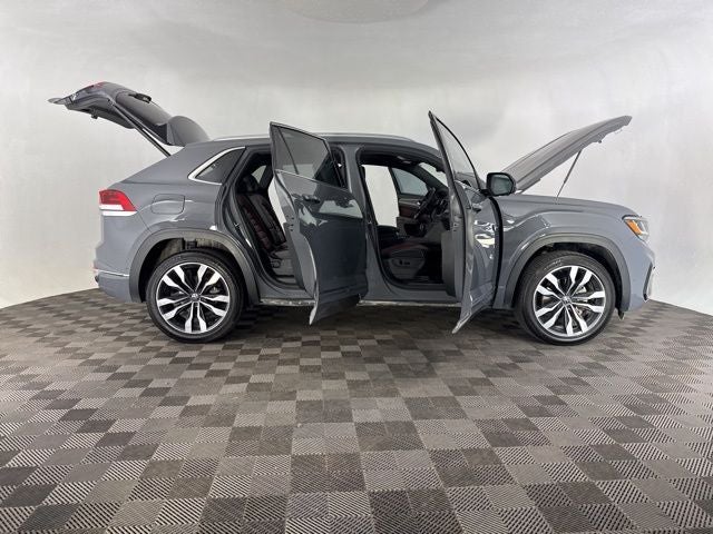 2022 Volkswagen Atlas Cross Sport 3.6L V6 SEL Premium R-Line AWD