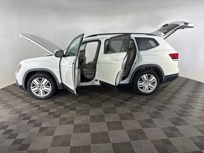 2020 Volkswagen Atlas 2.0T SE w/Technology w/Technology