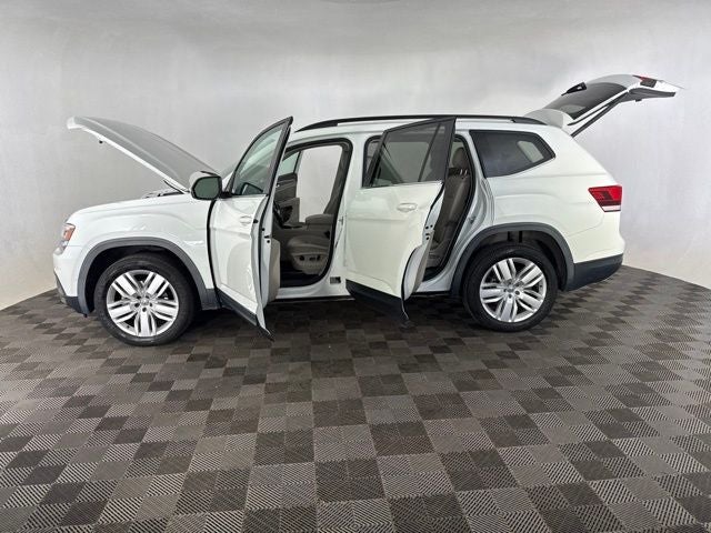 2020 Volkswagen Atlas 2.0T SE w/Technology w/Technology