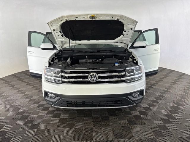 2020 Volkswagen Atlas 2.0T SE w/Technology w/Technology