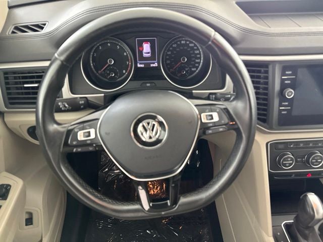 2020 Volkswagen Atlas 2.0T SE w/Technology w/Technology