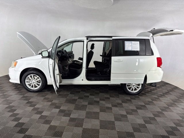 2016 Dodge Grand Caravan SXT BraunAbility