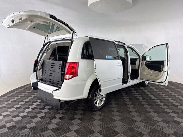 2016 Dodge Grand Caravan SXT BraunAbility