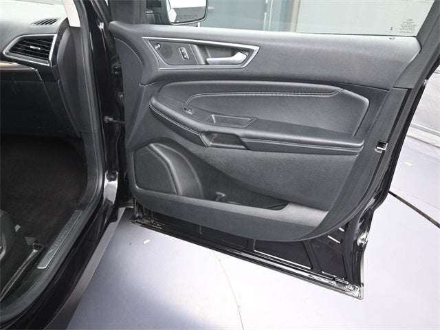 2022 Ford Edge Titanium AWD