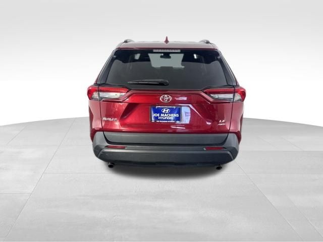 2021 Toyota RAV4 LE AWD