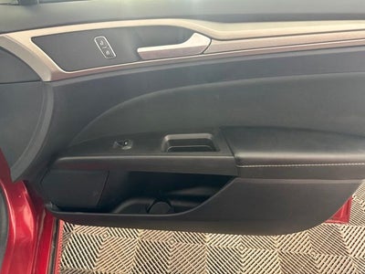 2020 Ford Fusion SE