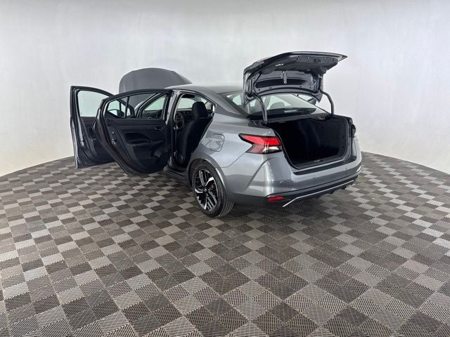 2024 Nissan Versa 1.6 SR