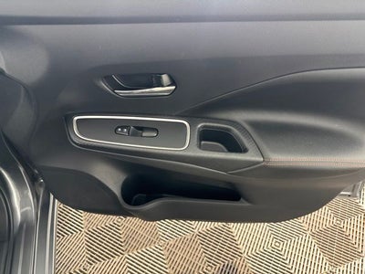 2024 Nissan Versa 1.6 SR