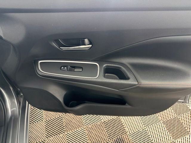 2024 Nissan Versa 1.6 SR