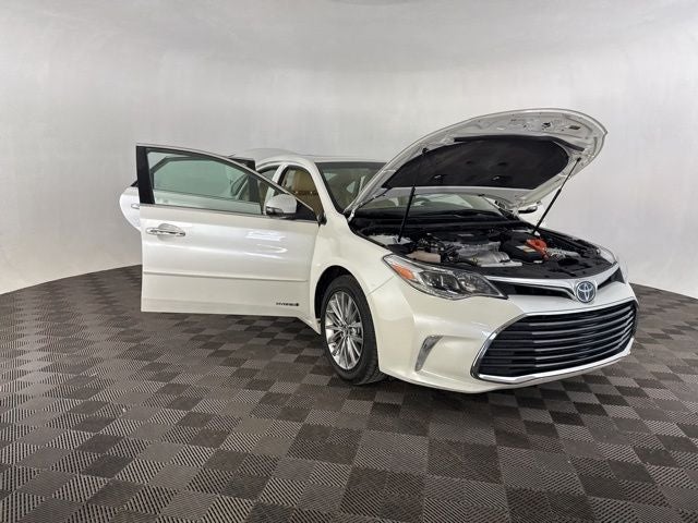 2018 Toyota Avalon Hybrid Limited