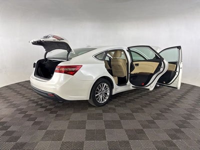 2018 Toyota Avalon Hybrid Limited