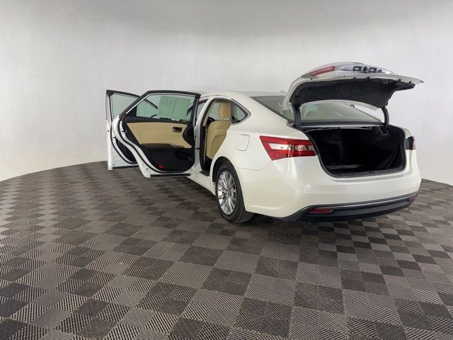 2018 Toyota Avalon Hybrid Limited