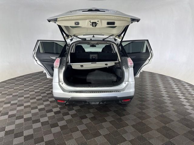 2016 Nissan Rogue SV AWD w/ Premium Pkg