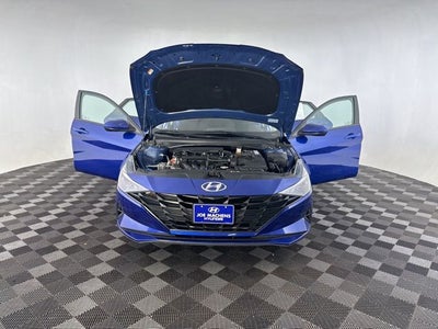 2021 Hyundai Elantra SE