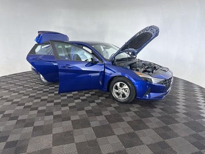 2021 Hyundai Elantra SE