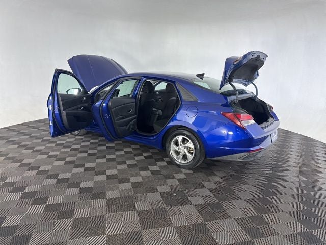 2021 Hyundai Elantra SE