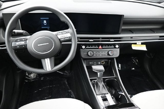 2027 Hyundai Santa Cruz SE FWD